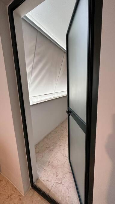 Super House Blloku - 3 Rooms Tiranë Luaran gambar